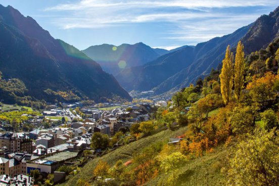 To nejlepší z Katalánska +  ANDORRSKÉ KNÍŽECTVÍ + OCHUTNÁVKA SÝRŮ A VÍNA 