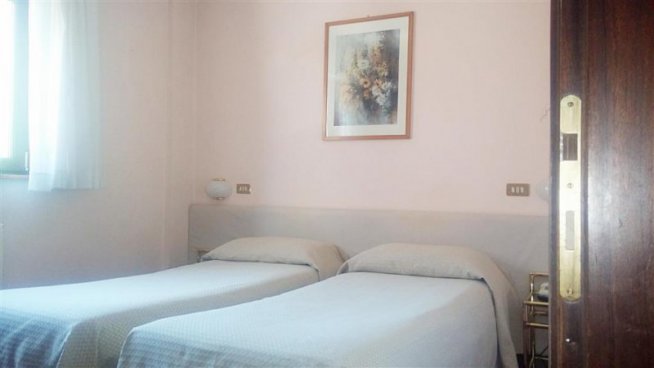 5denní zájezd s dopravou, polopenzí a skipasem v ceně – hotel Urri