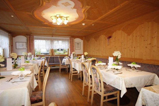 5denní zájezd (denní přejezd) s dopravou, polopenzí a skipasem v ceně – pension Maria