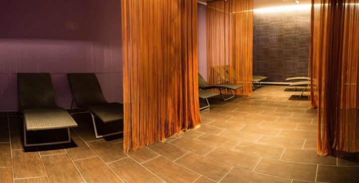 Wellness pobyt s dopravou, polopenzí a ochutnávkou na farmě v ceně v hotelu RimskiZdraviliški Dvor