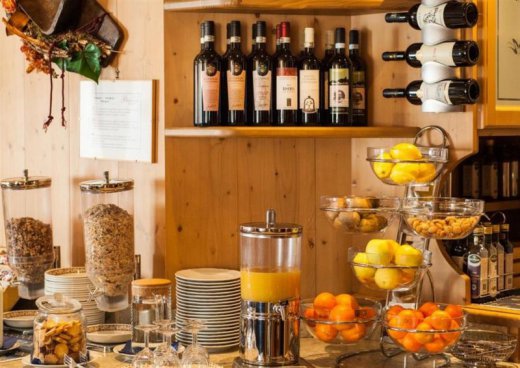 6denní zájezd s dopravou, polopenzí a skipasem v ceně – Hotel Pedranzini