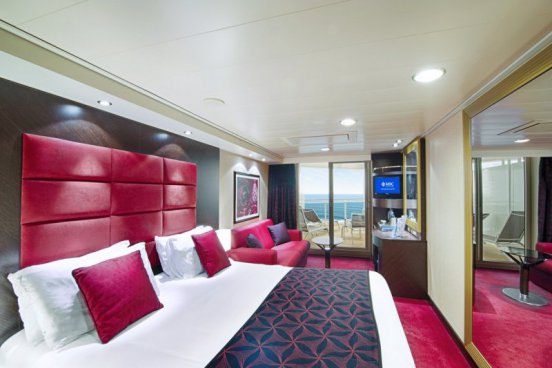 Itálie, Francie, Španělsko, Portugalsko, Antigua a Barbuda, Svatý Martin, USA z Neapole na lodi MSC Divina