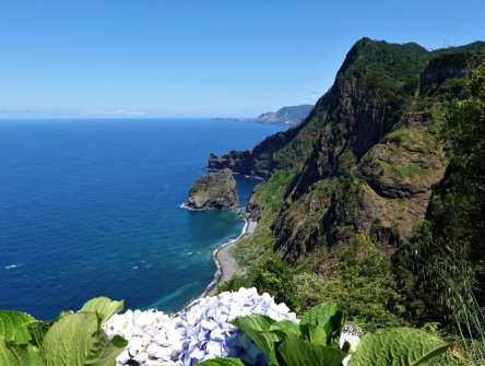 MADEIRA – OSTROVNÍ RÁJ S TURISTIKOU
