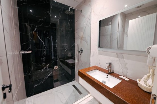 Hotel Royal G Max