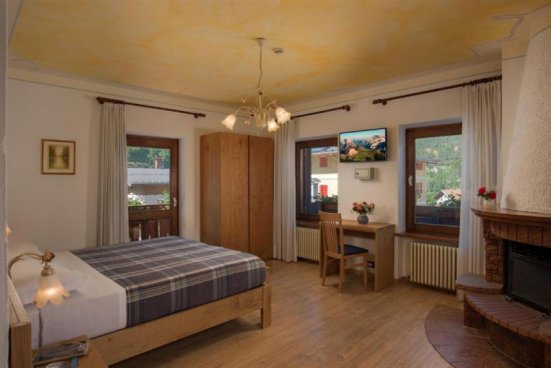 5denní zájezd (denní přejezd) s dopravou, polopenzí a skipasem v ceně – hotel Centrale