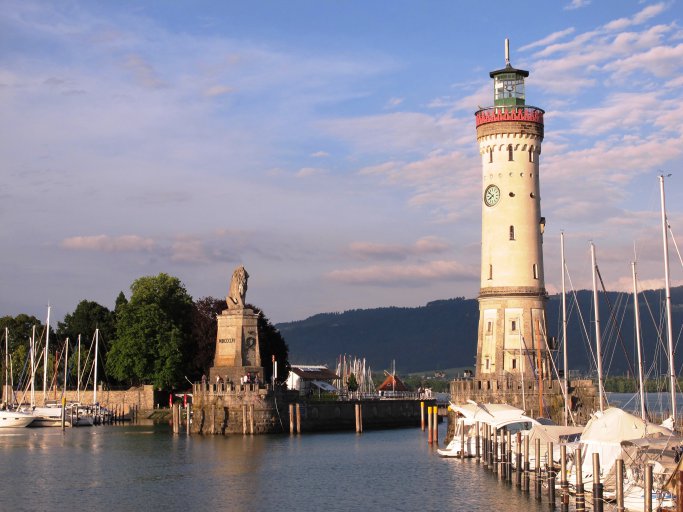 Květinový ostrov Mainau, nejstarší zubačka na Rigi, perly Bodamského jezera