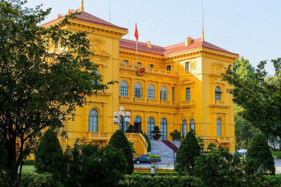 Vietnam a Kambodža + PLAVBA DRAČÍ ZÁTOKOU + TAJEMSTVÍ CHRÁMŮ ANGKORU 