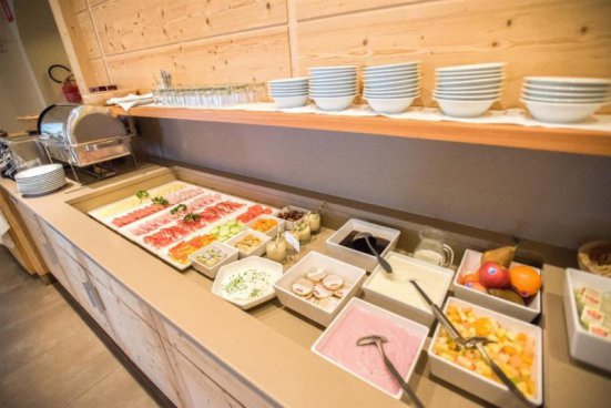 5denní zájezd (denní přejezd) s dopravou, polopenzí a skipasem v ceně – hotel Putia