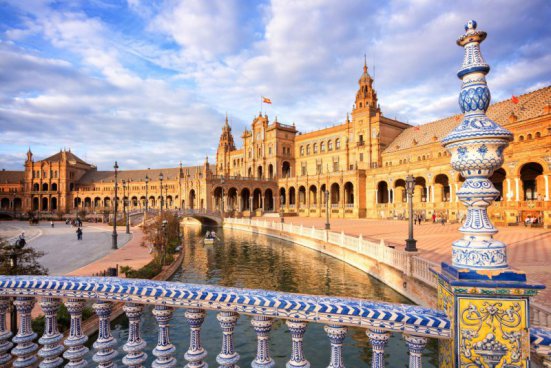 ANDALUSIE V DOBĚ SLAVNOSTI V SEVILLE 