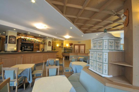 6denní zájezd s dopravou, polopenzí a skipasem v ceně – Parkhotel Valfurva