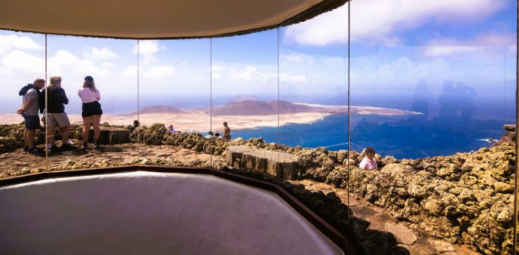 Lanzarote zrozené z ohně a vod Atlantiku
