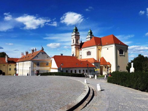 Zámky Moravy a Rakouska