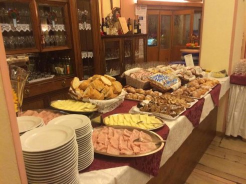 5denní zájezd s dopravou, polopenzí a skipasem v ceně – hotel Alle Alpi