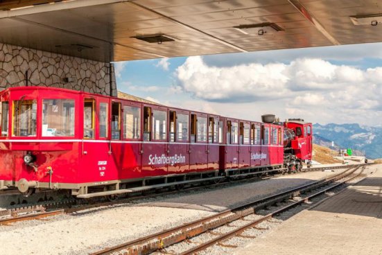 Jezero Wolfgangsee a historická železnice