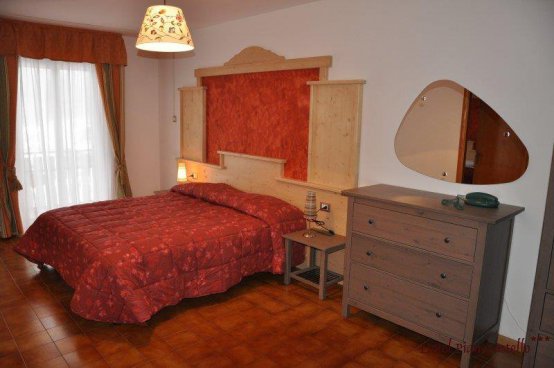 6denní velikonoční zájezd (denní přejezd) s polopenzí a skipasem – hotel Piancastello