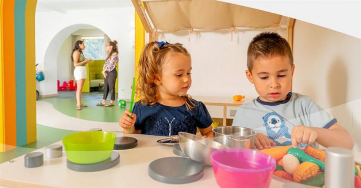 6denní zájezd (denní přejezd) s dopravou, polopenzí a skipasem v ceně – hotel Europa