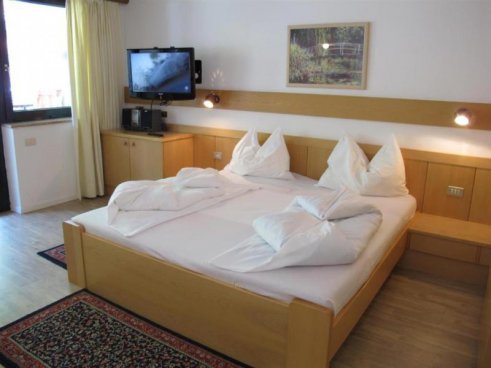 5denní zájezd s dopravou, polopenzí a skipasem v ceně – hotel Alpina Mountain Resort