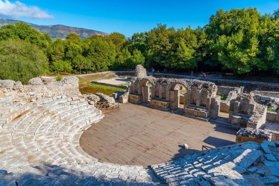 Velký okruh Albánií + STAROBYLÉ MĚSTO GJIROKASTRA + MOŘE 