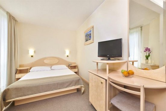 Hotel Istra (Poreč)