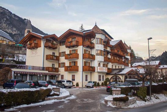 5denní zájezd s dopravou, polopenzí a skipasem v ceně – hotel Du Lac