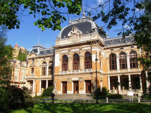 Lázeňský trojúhelník, Francké Švýcarsko a Smrčiny