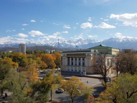 KAZACHSTÁN A KYRGYZSTÁN