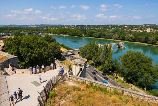 To nejkrásnější z Provence + MELOUNOVÝ FESTIVAL + CHÂTEAUNEUF-DU-PAPE 