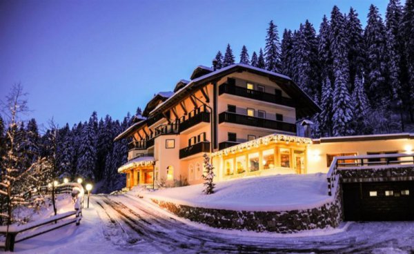 6denní velikonoční zájezd s polopenzí a skipasem – hotel Plank