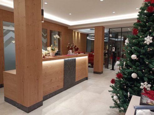 5denní zájezd s dopravou, polopenzí a skipasem v ceně – hotel Canada