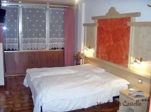 5denní zájezd s dopravou, polopenzí a skipasem v ceně – hotel Piancastello