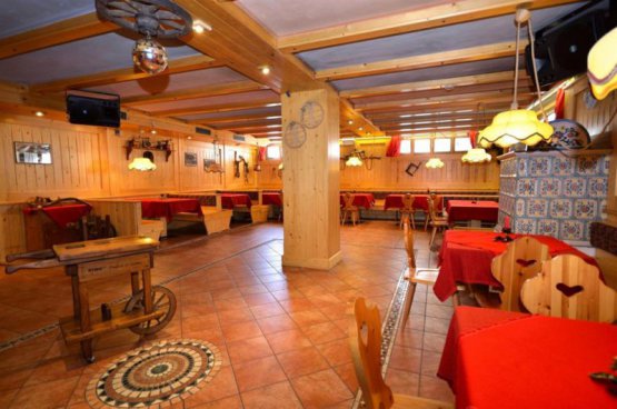 5denní zájezd s dopravou, polopenzí a skipasem v ceně – hotel Centrale