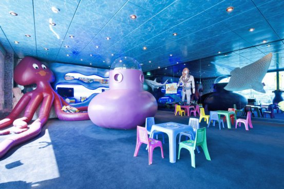 Cesta kolem Evropy na MSC Magnifica, plavba s českým průvodcem, plavba s dopravou