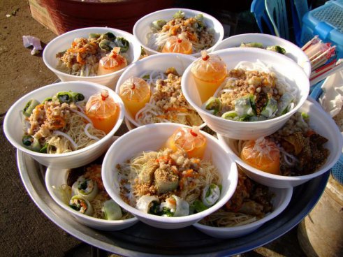 Vietnam a Kambodža + PLAVBA DRAČÍ ZÁTOKOU + TAJEMSTVÍ CHRÁMŮ ANGKORU 