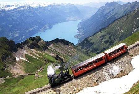 Kolejové divy Švýcarska včetně nejstrmější železnice světa na Pilatus
