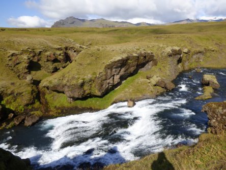 SEDM DIVŮ ISLANDU s komfortem hotelu