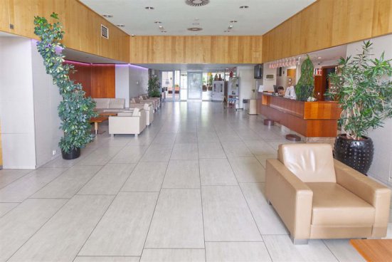 Hotel Creina - lyžařský balíček s denním přejezdem a polopenzí v ceně