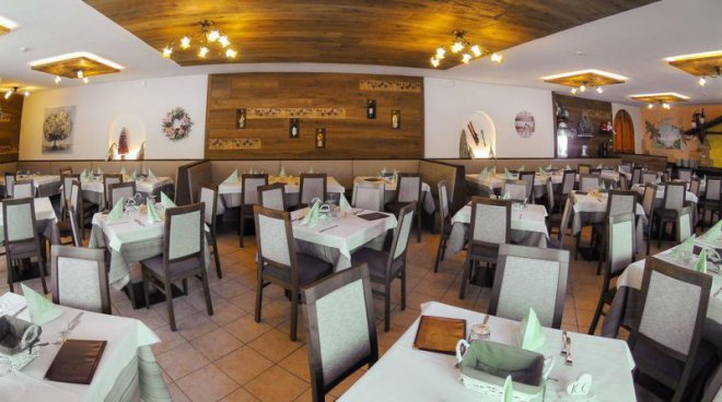 5denní zájezd s dopravou, polopenzí a skipasem v ceně – hotel Piancastello