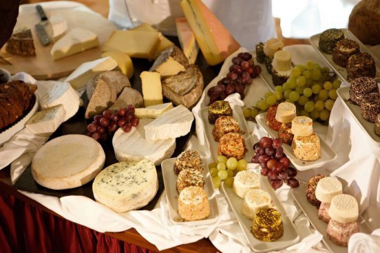 VYPRODÁNO/Ke Středozemnímu moři přes Provence - říční plavba s leteckou dopravou a českým průvodcem