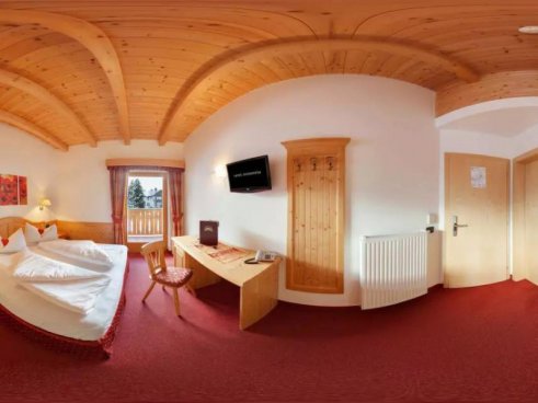 6denní zájezd (denní přejezd) s dopravou a polopenzí ceně – hotel Antermoia