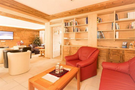 5denní zájezd (denní přejezd) s dopravou, polopenzí a skipasem v ceně – pension Maria