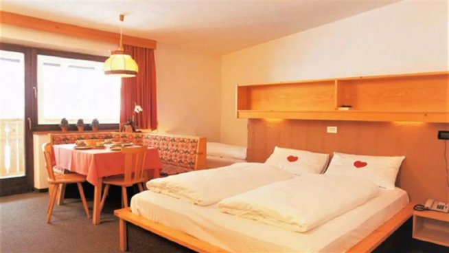 5denní zájezd (denní přejezd) s dopravou, polopenzí a skipasem v ceně – hotel Antermoia