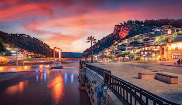 Překvapivý eurovíkend v Albánii - moře, tradice a historie, odlet z Prahy