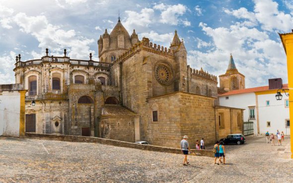 To nejlepší z Alenteja + VYHLÁŠENÁ PORTUGALSKÁ VÍNA 