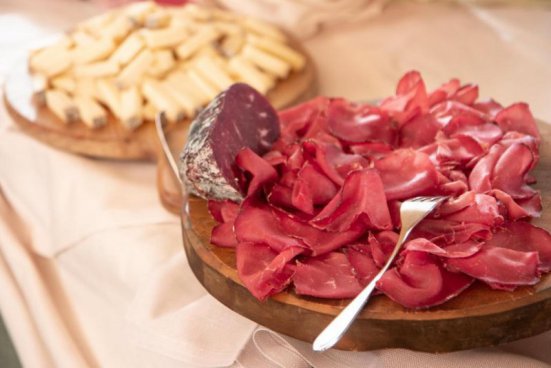 5denní zájezd s dopravou, polopenzí a skipasem v ceně – hotel Sant Anton