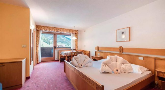 5denní zájezd (denní přejezd) s dopravou, polopenzí a skipasem v ceně – hotel Putia