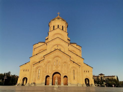 Poznávací zájezd Gruzie -  Přes Kavkaz k Černému moři, odlet z Katovic