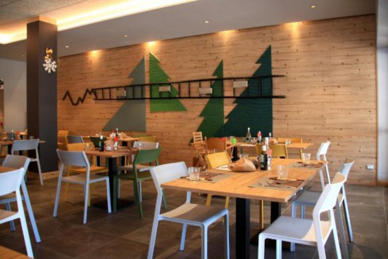 6denní zájezd (denní přejezd) s dopravou, polopenzí a skipasem v ceně – hotel Casa Alpina