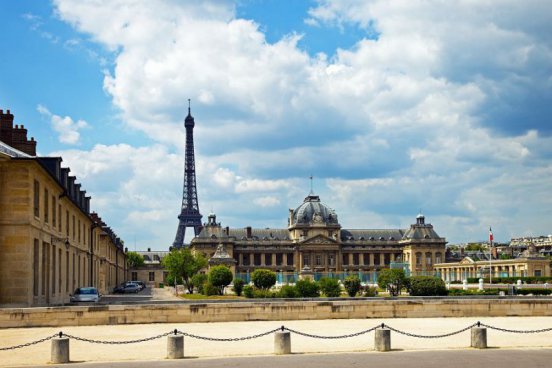 To nejlepší z Paříže + LOUVRE + HŘBITOV PÈRE-LACHAISE (letecky z Prahy)