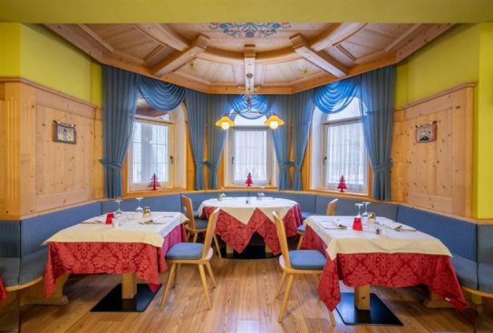 6denní velikonoční zájezd s polopenzí a skipasem – hotel Plank