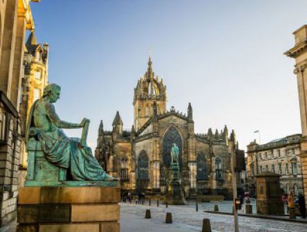 To nejlepší z Edinburghu + KRÁLOVSKÝ PALÁC HOLYROOD + STŘEDOVĚKÝ HRAD STIRLING 